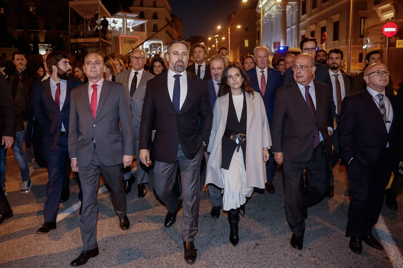 VOX abandona Congreso EFE