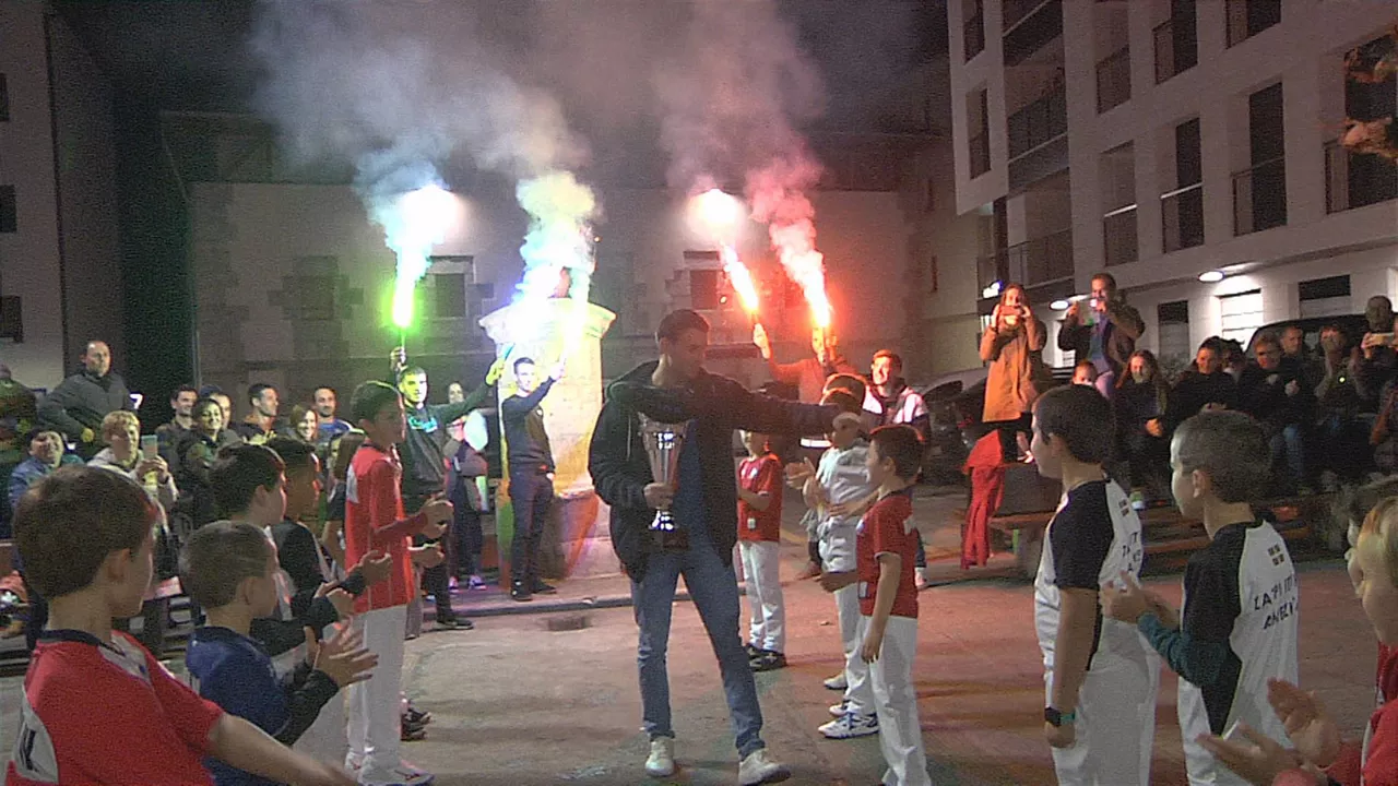 Jokin Altuna txapelduna, Amezketan egindako ongietorrian