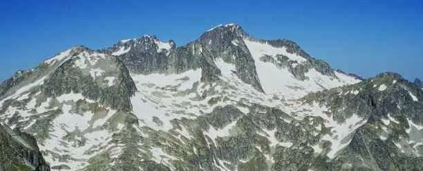 Balaitus-Pirineos-Wikimedia
