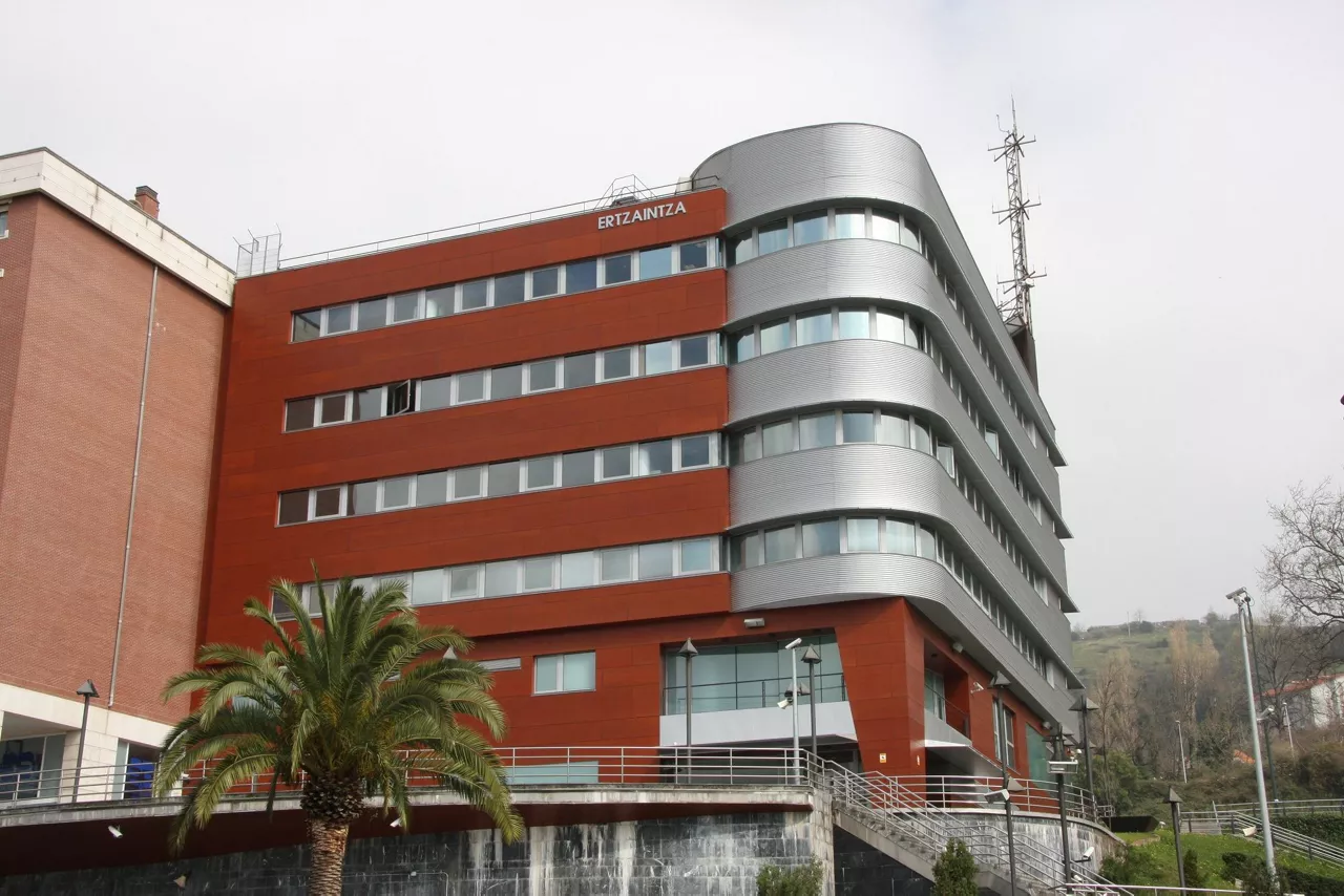 comisaria-ertzaintza-deusto-bilbao-foto-irekia
