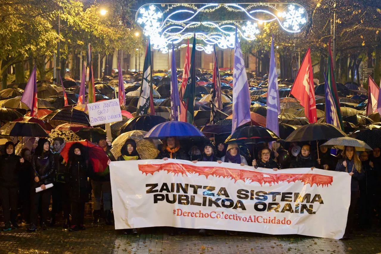 manifestazio feminista greba orokorra irunea EFE