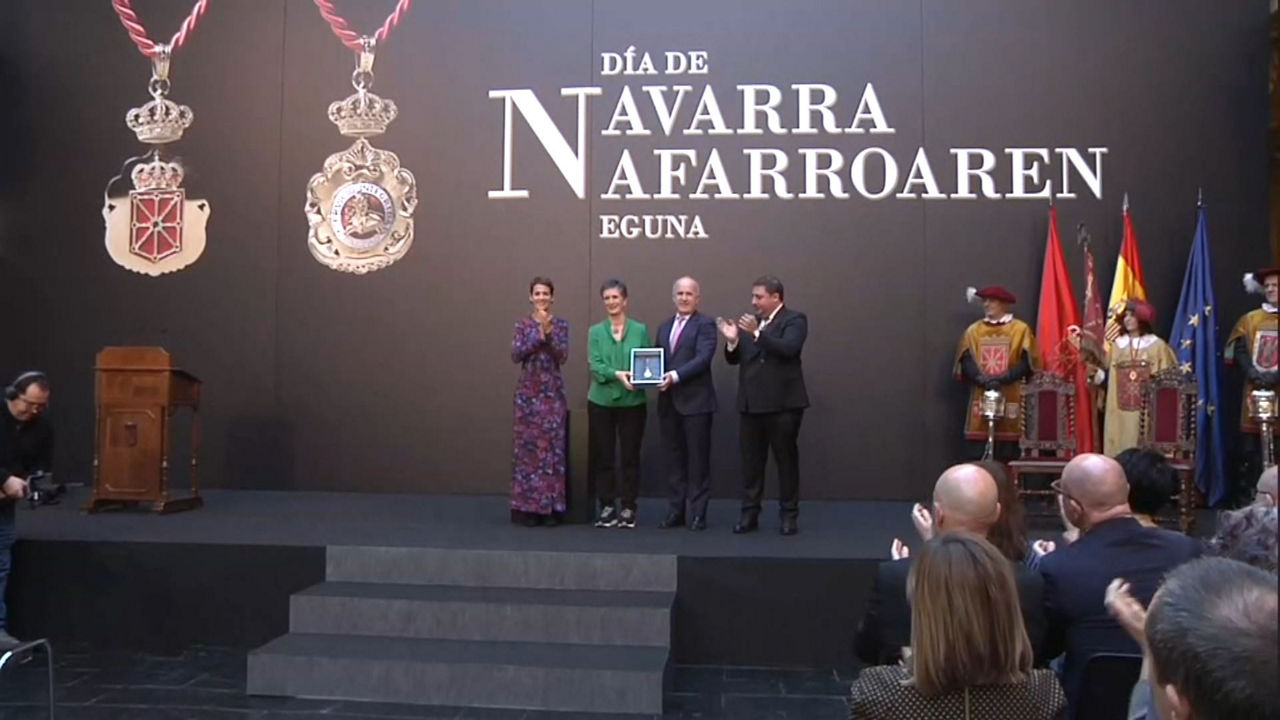 20231203202557_nafarroaren-eguna-urrezko-domina-uned_