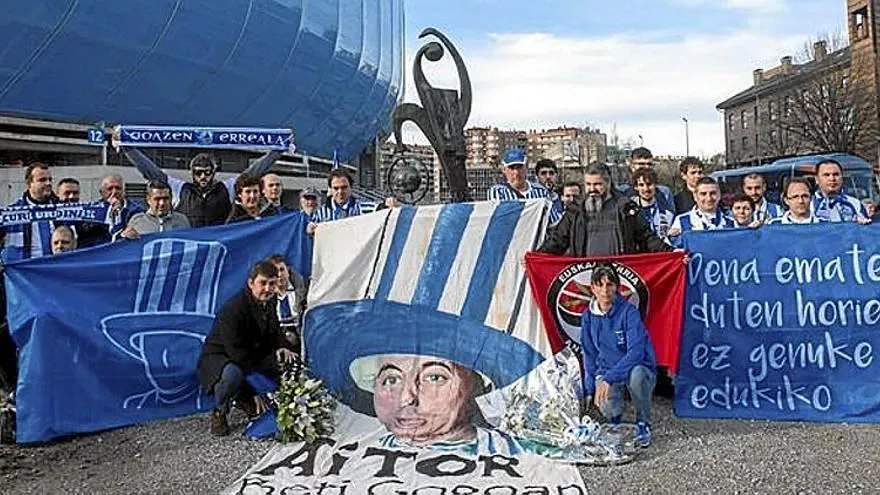 Imagen de un homenaje a Aitor Zabaleta.