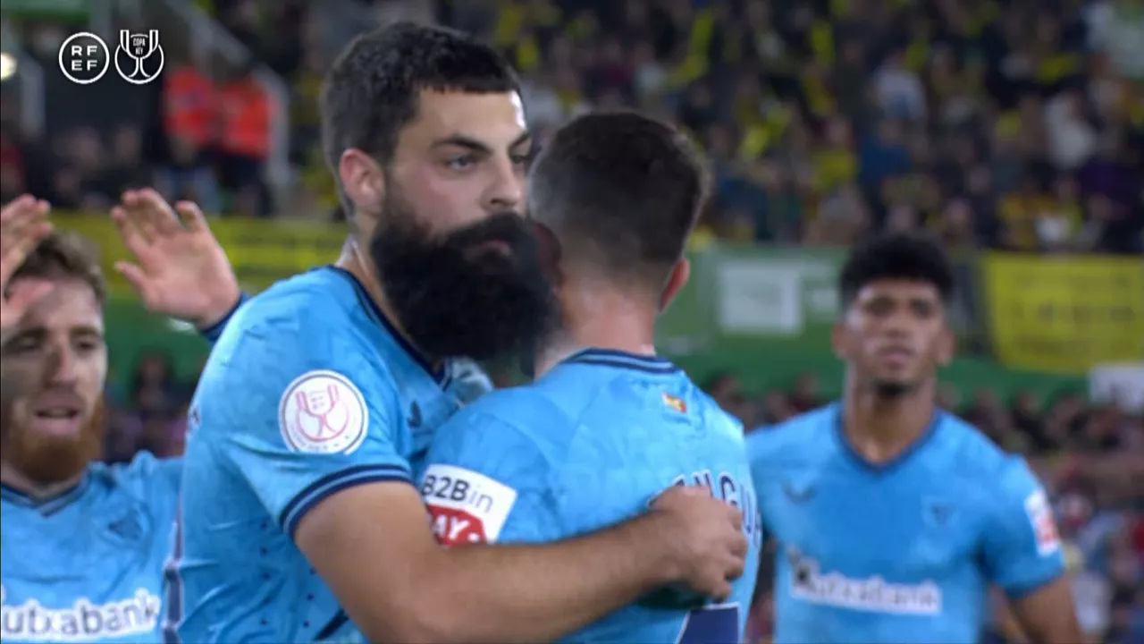 20231208114523_athletic-cayon_