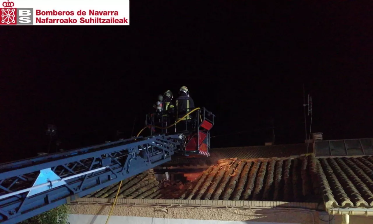 Sutea incendio Fustiñana Nafarroako suhiltzaileak