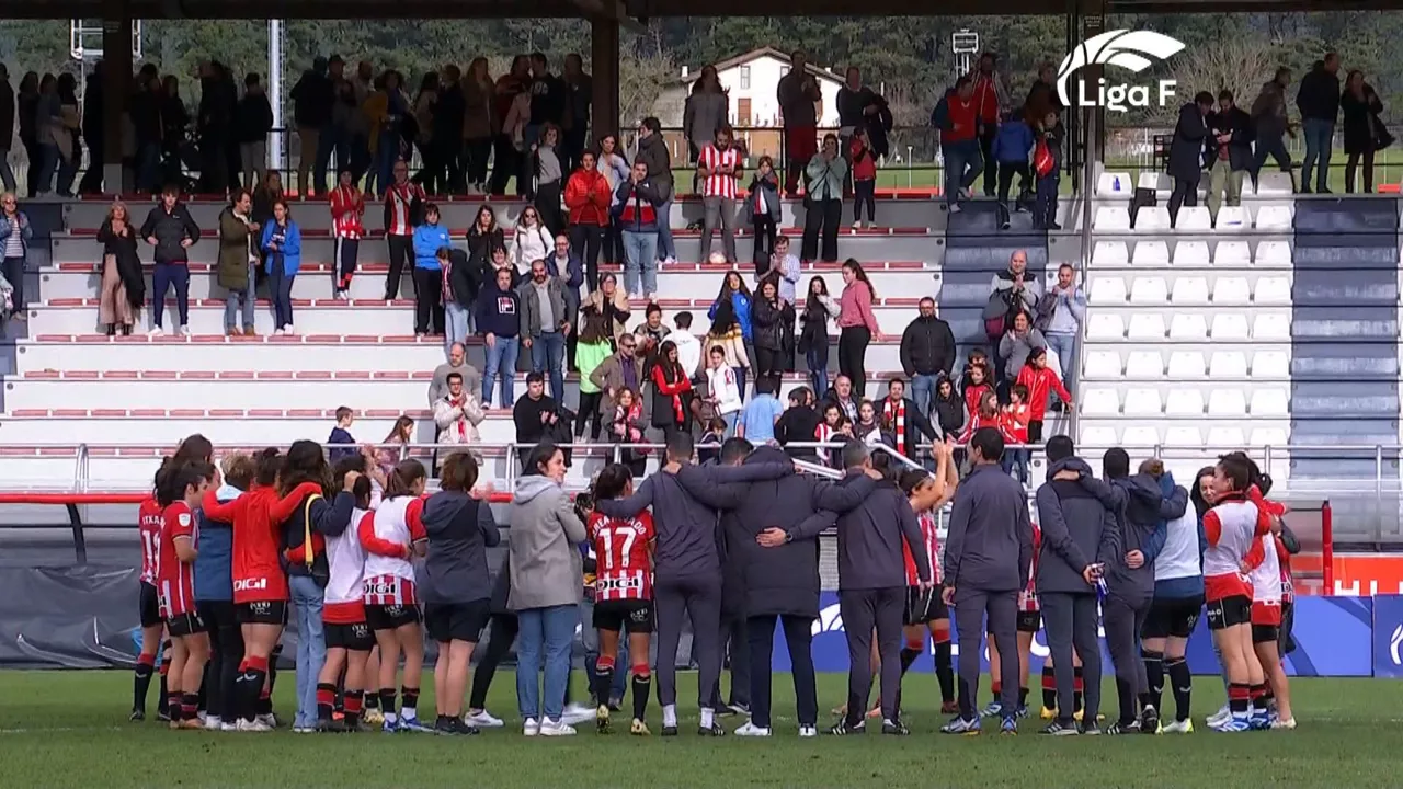 20231210152238_athletic-cas_