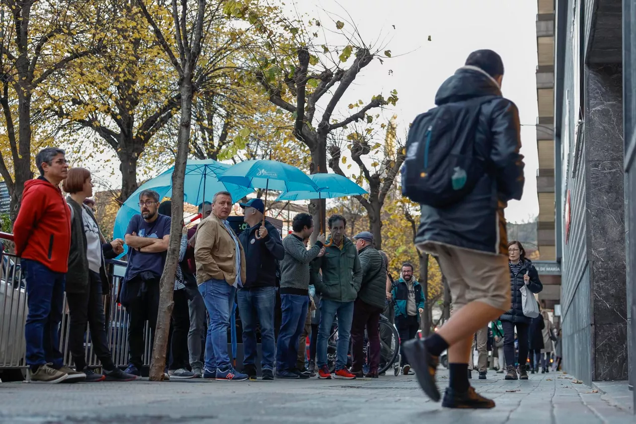 huelga greba colegios iniciativa social gizarte ekimeneko ikastetxeak