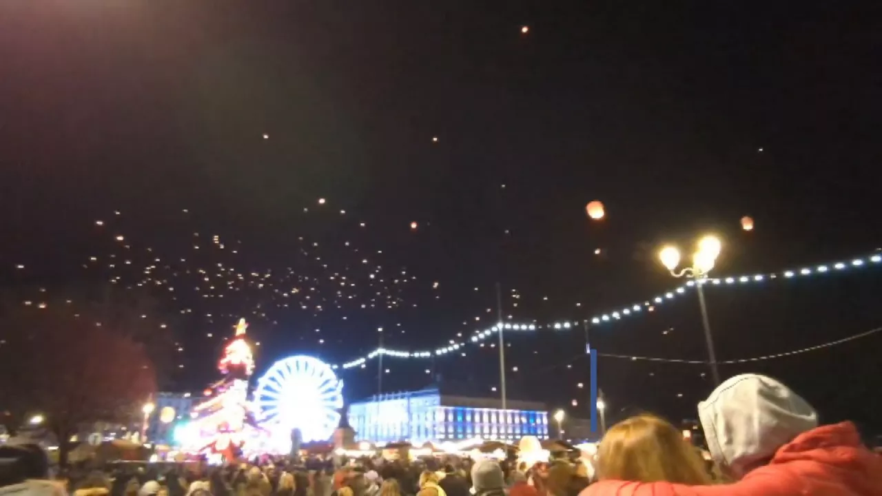 20231216211713_farolillos-baiona_