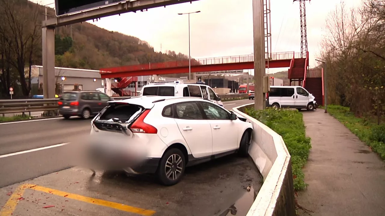 20231220110152_accidente-trafico-villabona_