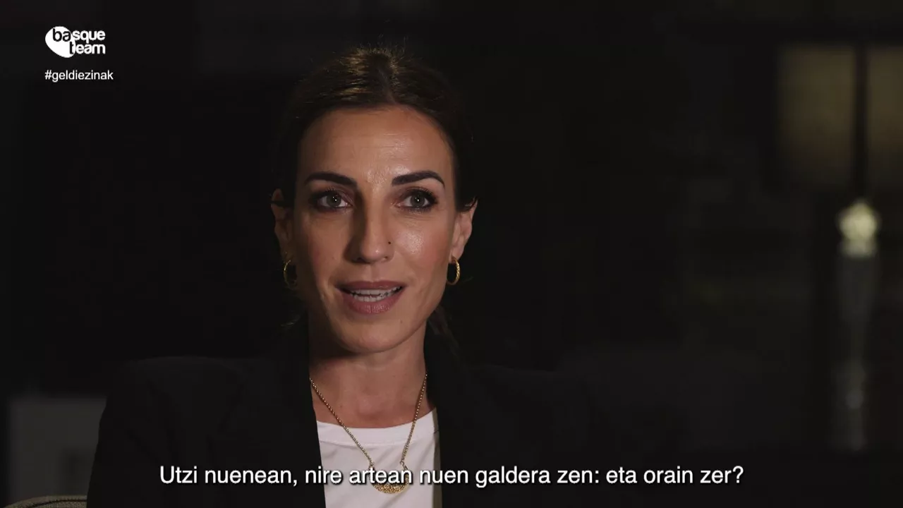 Eli Pinedo eskubaloi jokalari ohia, "Geldiezinak" saioan