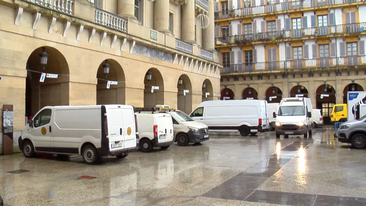 20231220163012_donostia-plaza-constitucion_