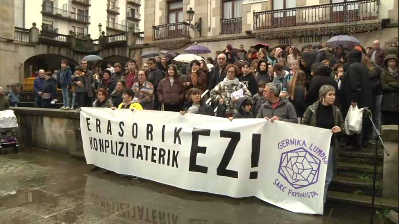20231223123213_gernika-lointek-elkarretaratzea-mugimendu-feminista_
