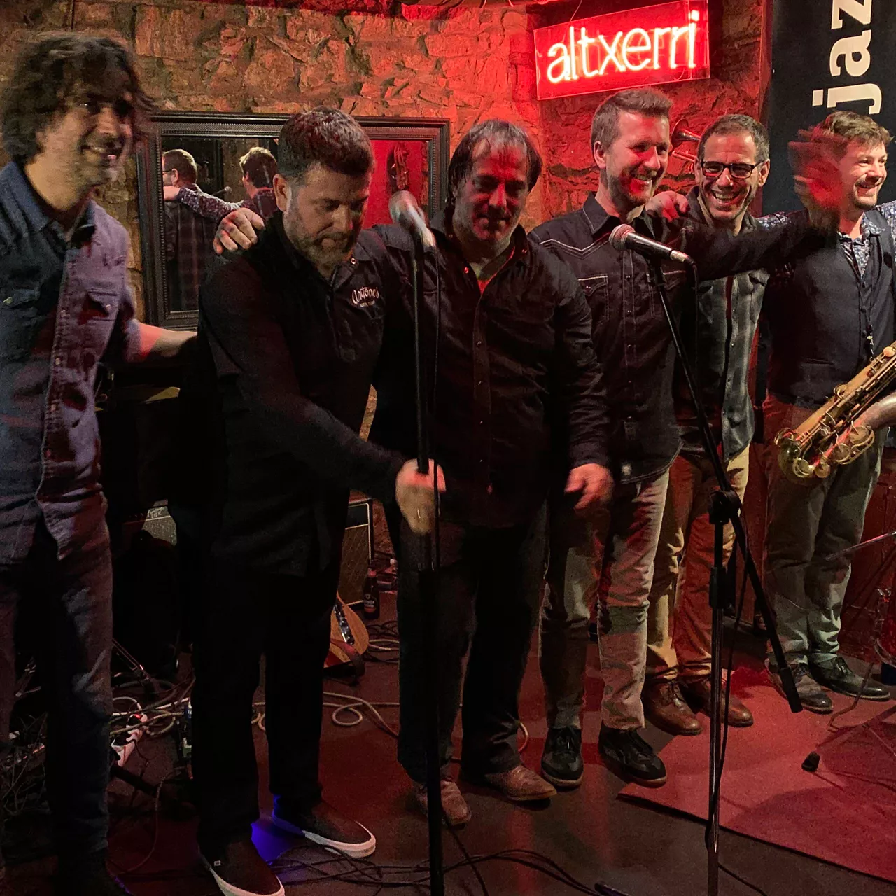 Travellin Brothers Altxerri