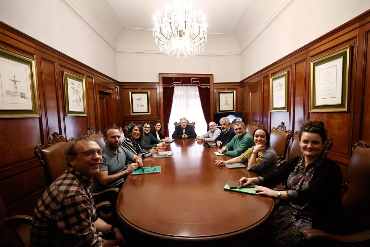 Pamplona-reunion-Gobierno-efe