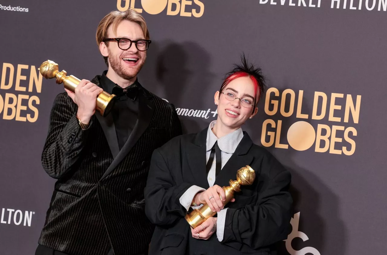 , Billie Eilish eta Finneas neba-arrebak, alfonbra gorrian. Argazkia: EFE