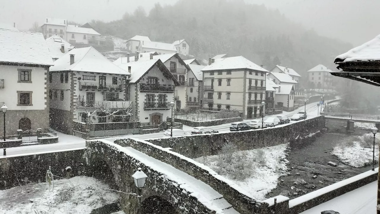 OTSAGABIA-NAFARROA ELURRA NIEVE -GERMAN GORRAIZ