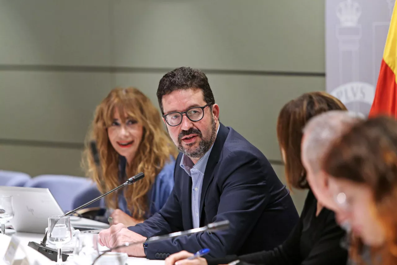 ministerio trabajo sindicatos SMI EFE