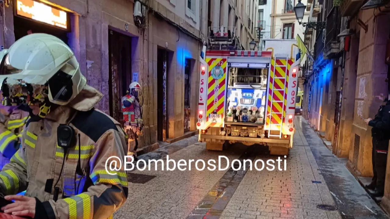20240112103018_incendio-juan-de-bilbao-bomberosdonosti_