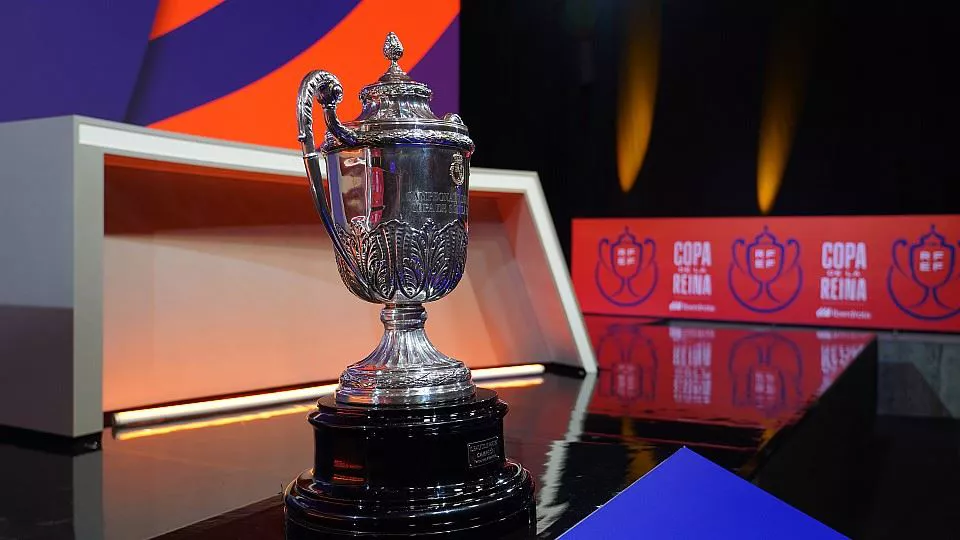 Erregina Koparen final laurdenetako zozketa egin dute