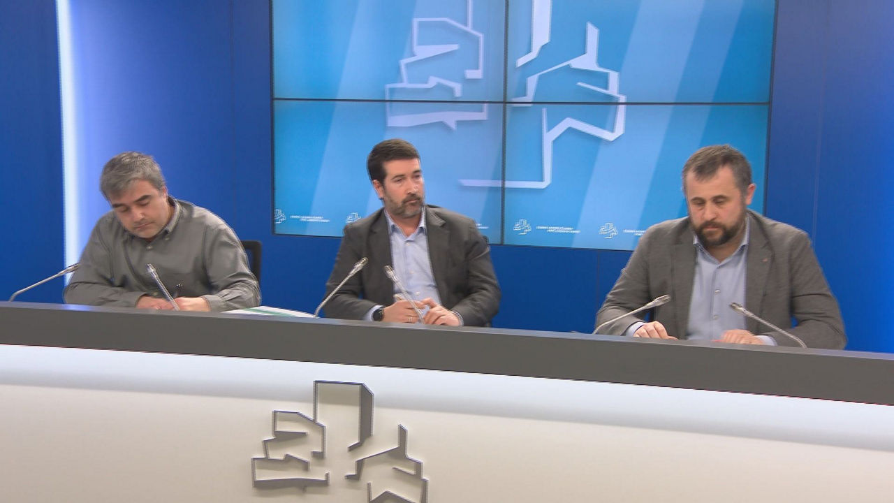 Mikel Otero (EH Bildu) Unai Grajales (EAJ) Alberto Alonso (PSE-EE)