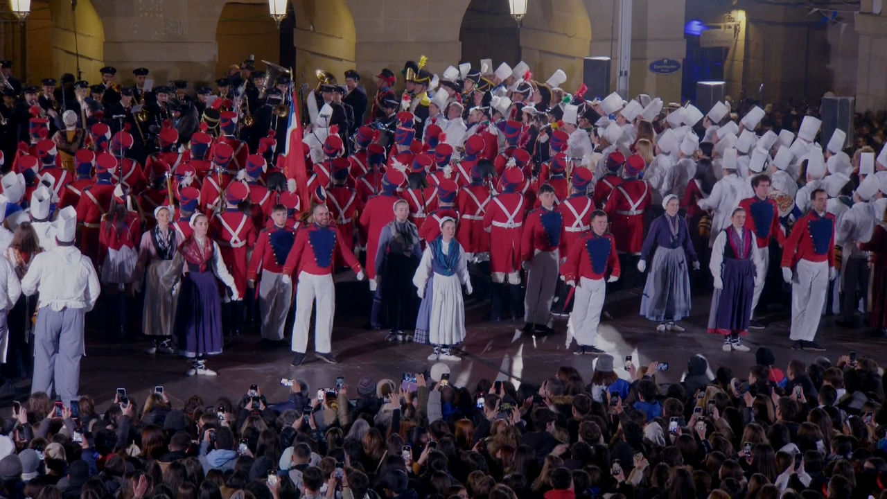 20240121073424_donostiako-bandera-jaitsiera_