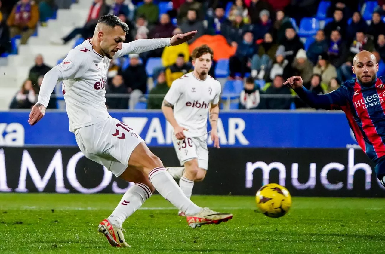 Stoichkov Eibarretik iritsi da Alavesera. Argazkia: SD Eibar.