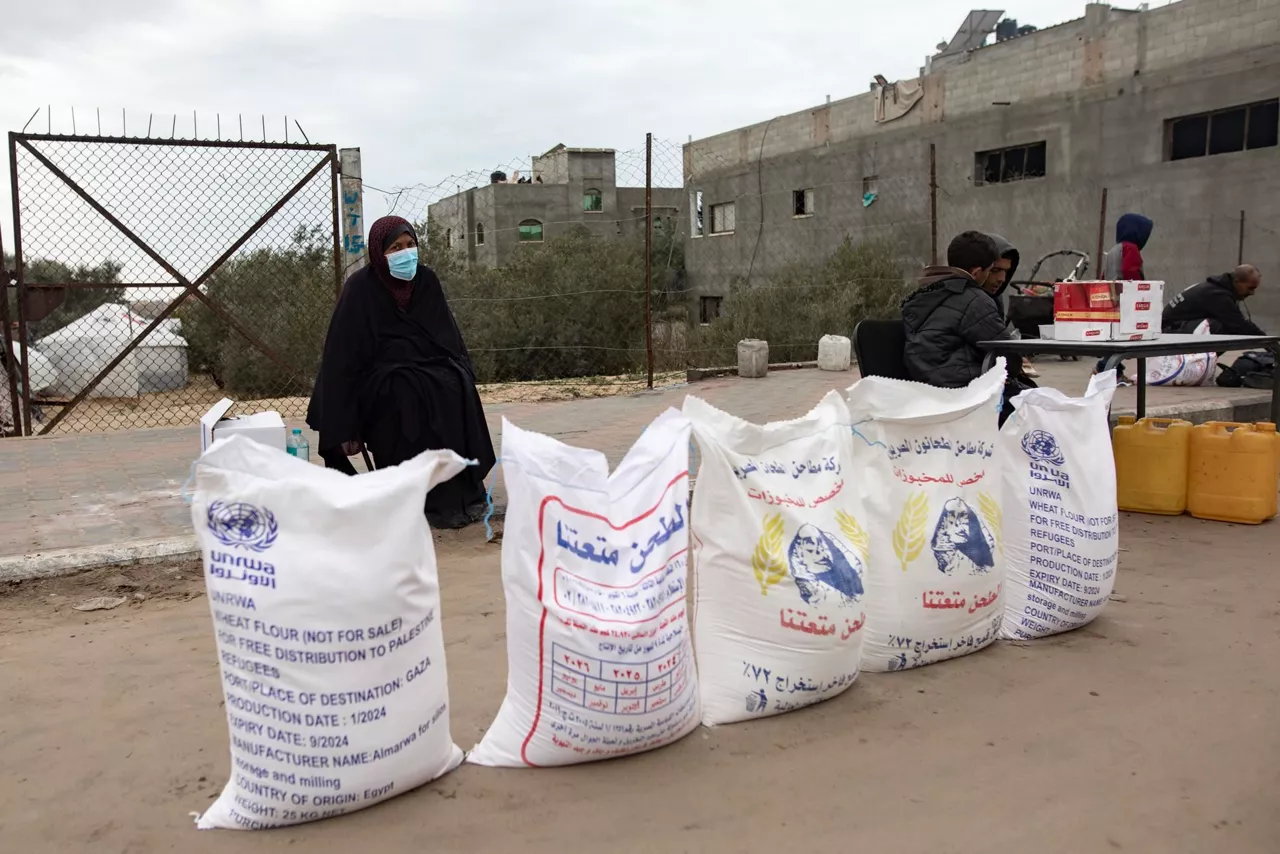 gaza_sacos_ayuda_unrwa_efe