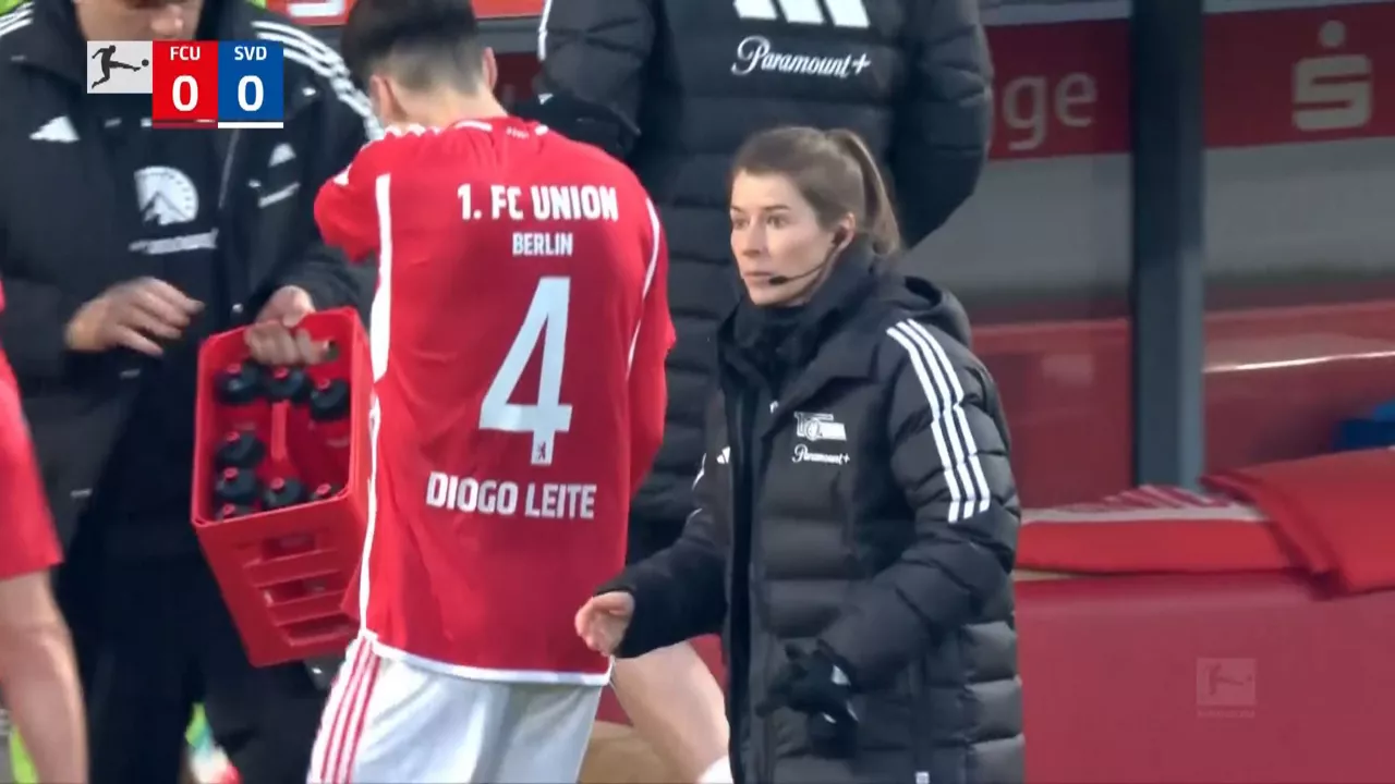 Marie-Louise Eta, entrenadora del Unión Berlín