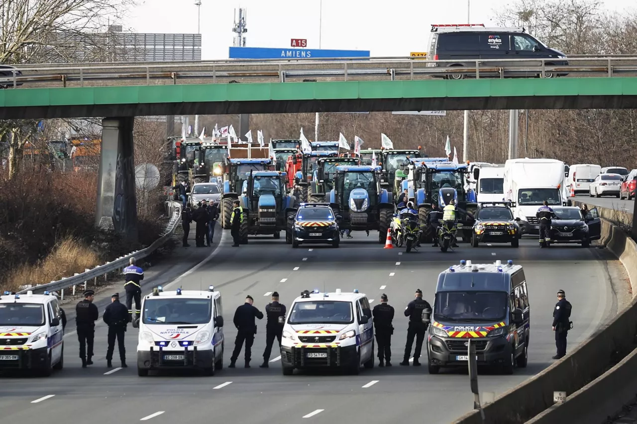 bloqueo-paris-agricultores laborariak protestak-efe