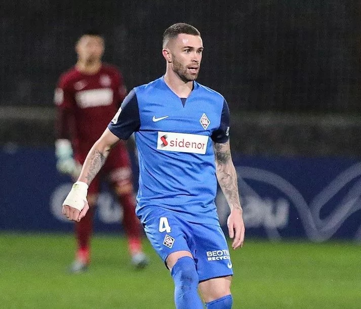 Manu Hernando, partida batean. Argazkia: SD Amorebieta