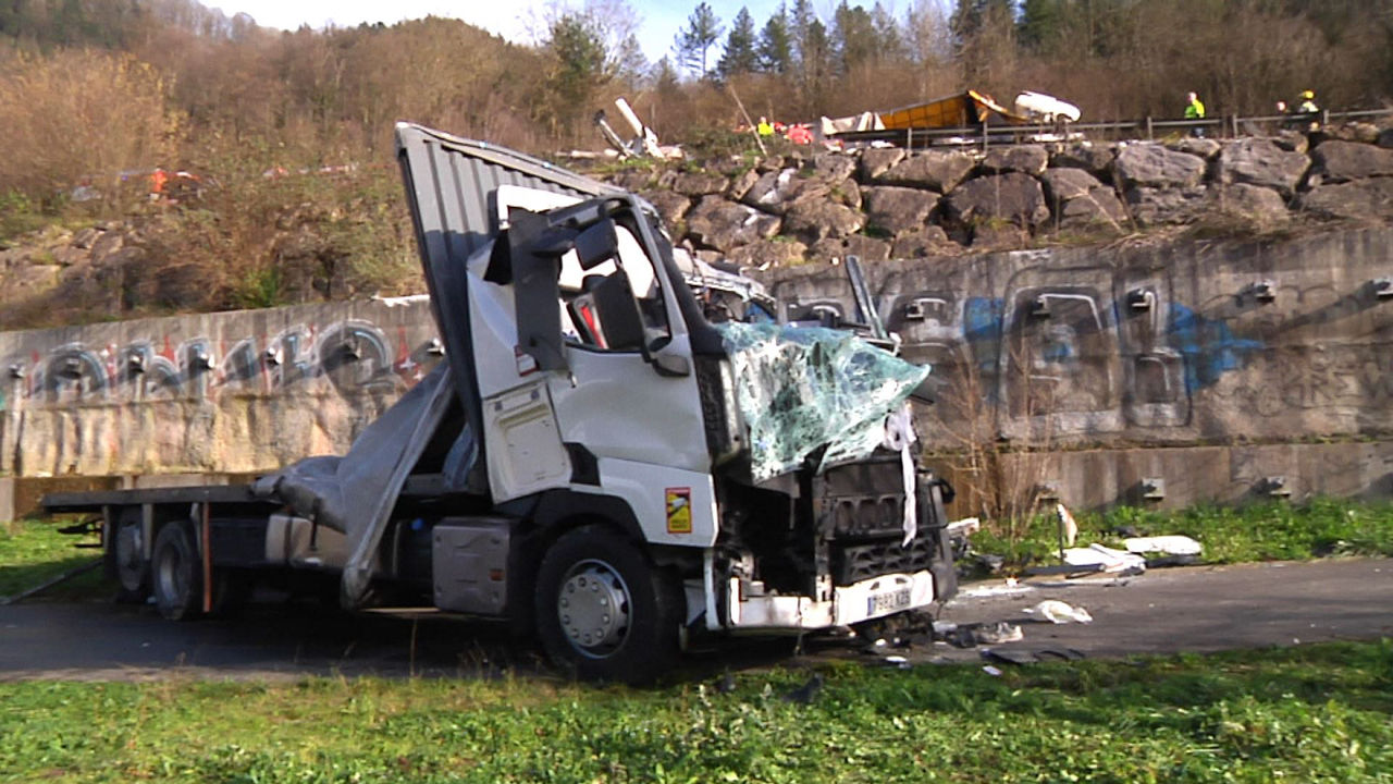 20240205174310_itsasondo-legorreta-camiones-accidente_