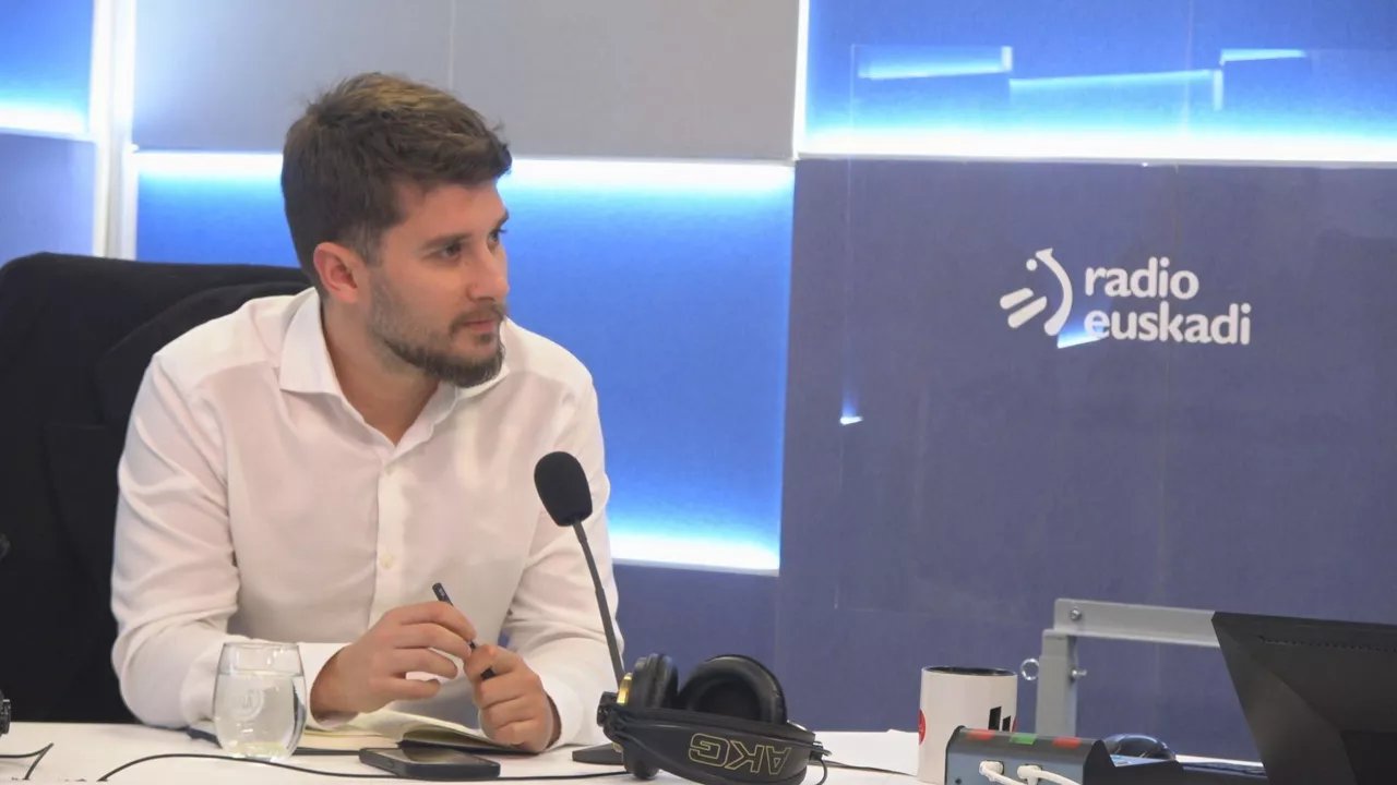 El parlamentario de Elkarrekin Podemos-IU, David Soto.