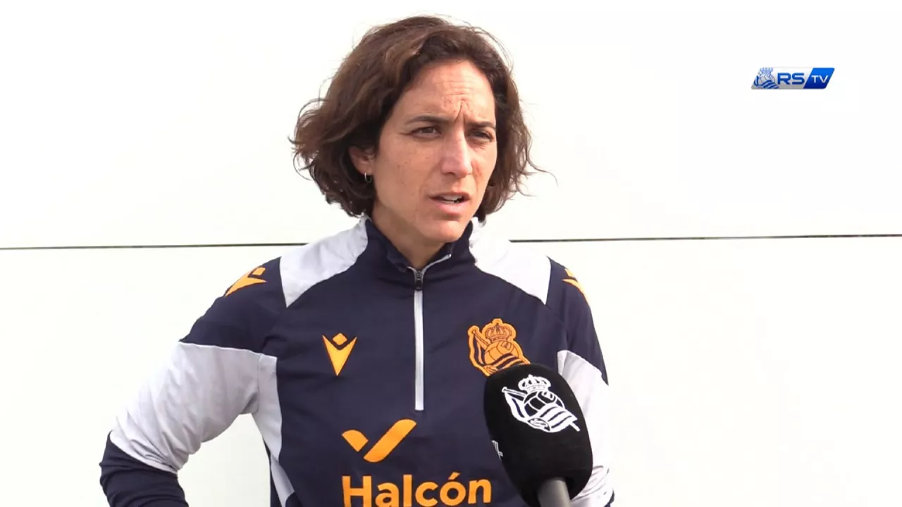 Natalia Arroyo, entrenadora de la Real Sociedad