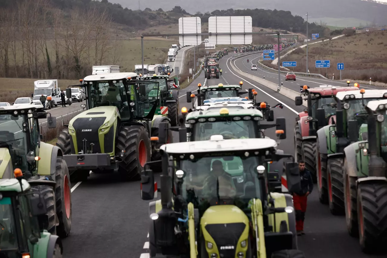 tractores-navarra nafarroa traktoreak nekariak-efe