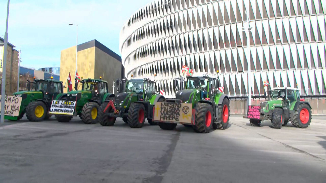 20240209105026_tractores-en-bilbao_