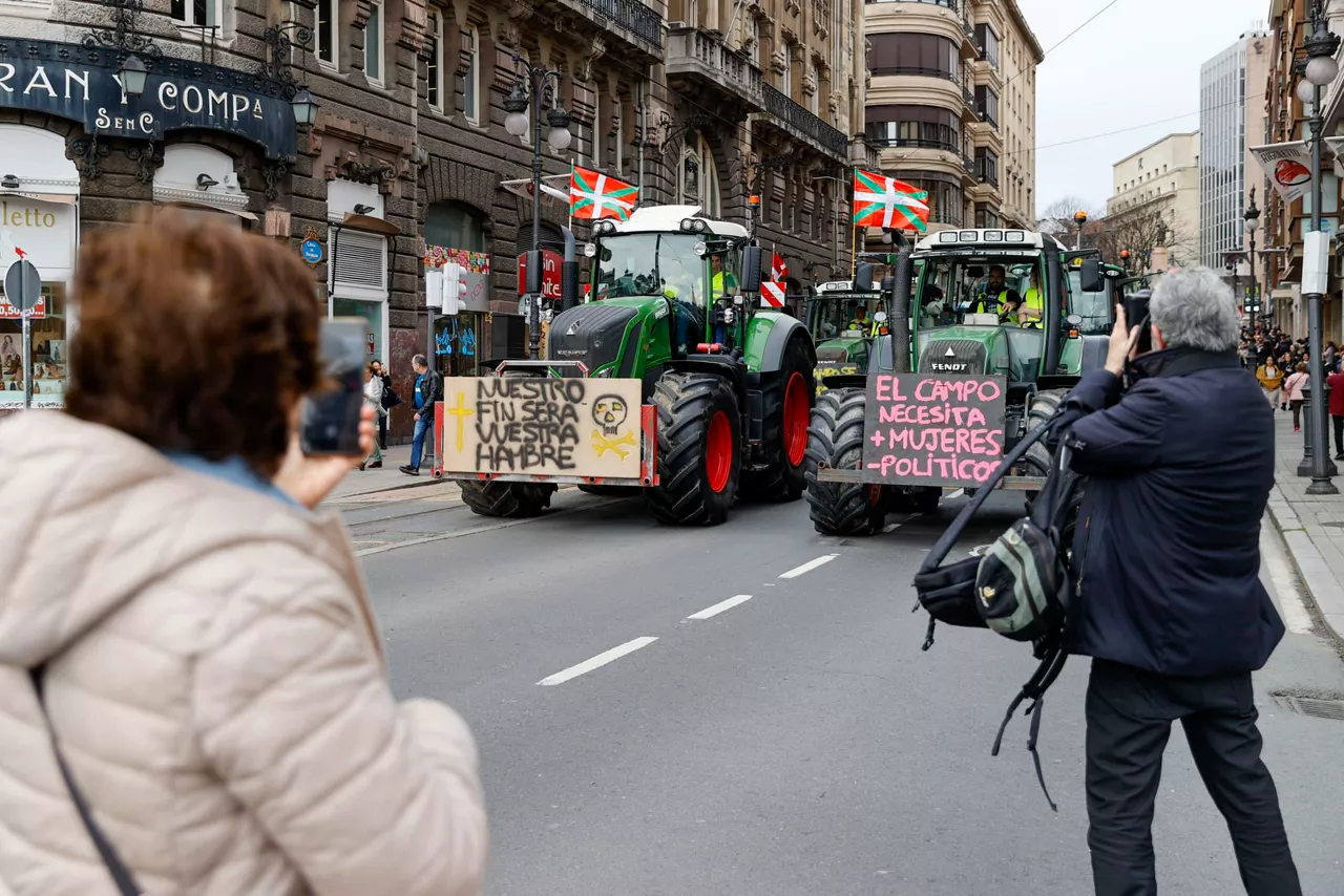 tractoradas tractores bilbo bilbao traktoreak efe