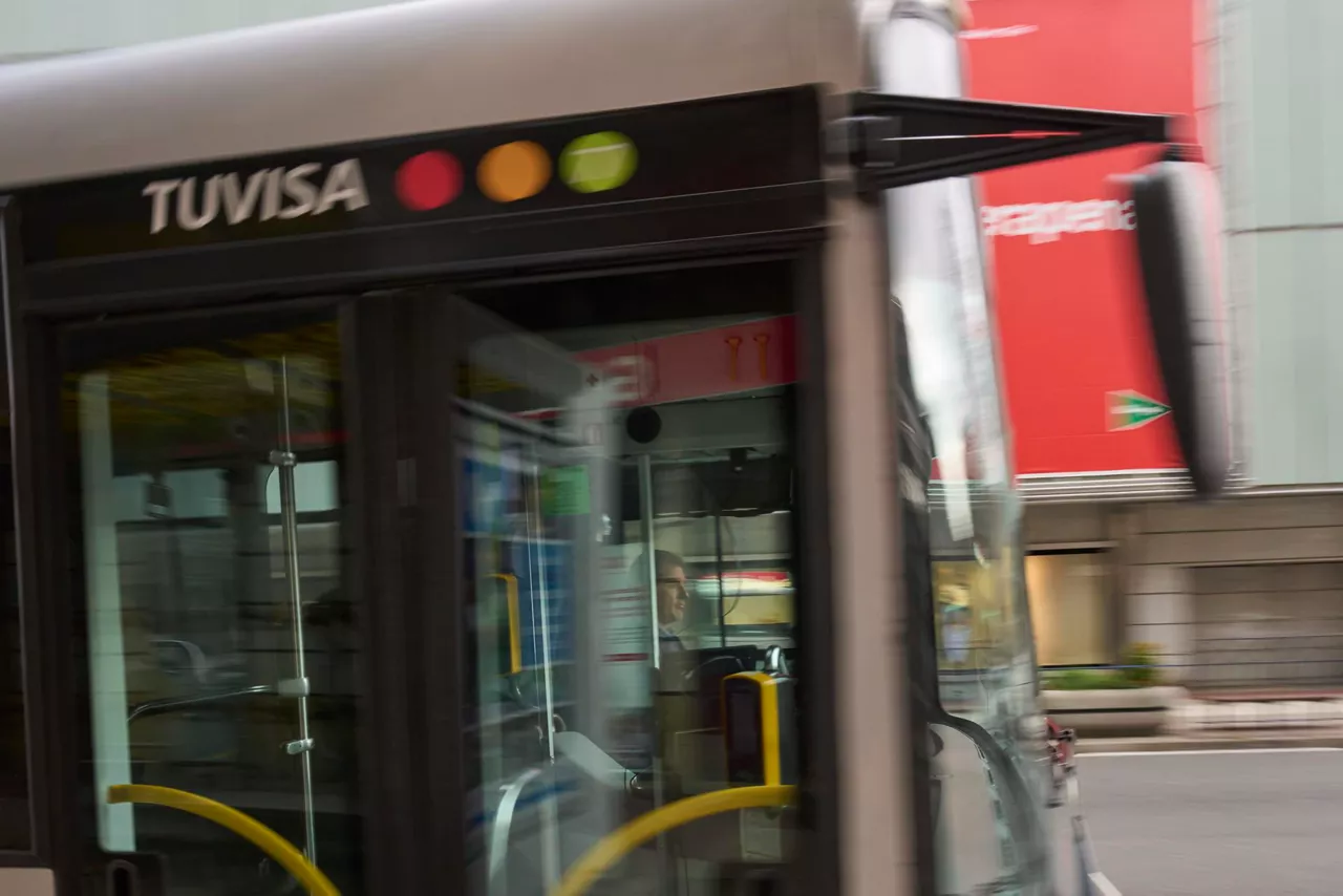 Tuvisa, gasteiz autobusak EFE3
