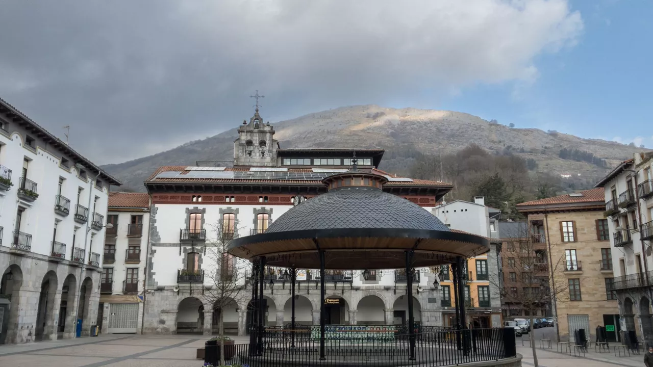 PLAZA MAYOR AZPEITIA