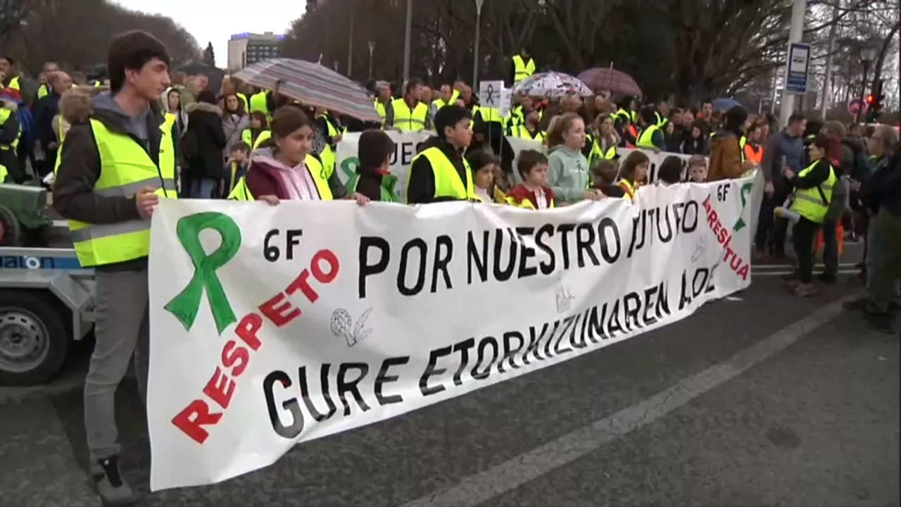 20240215201823_nekazaritza-protesta-irunean_