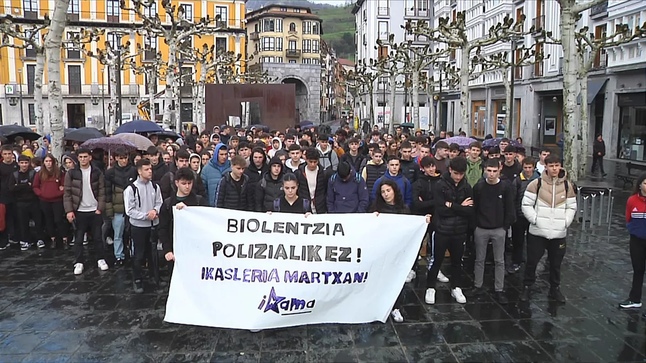 tolosa bilkura concentración carga ertzaintza karga ojo begia herido zauritua eitb