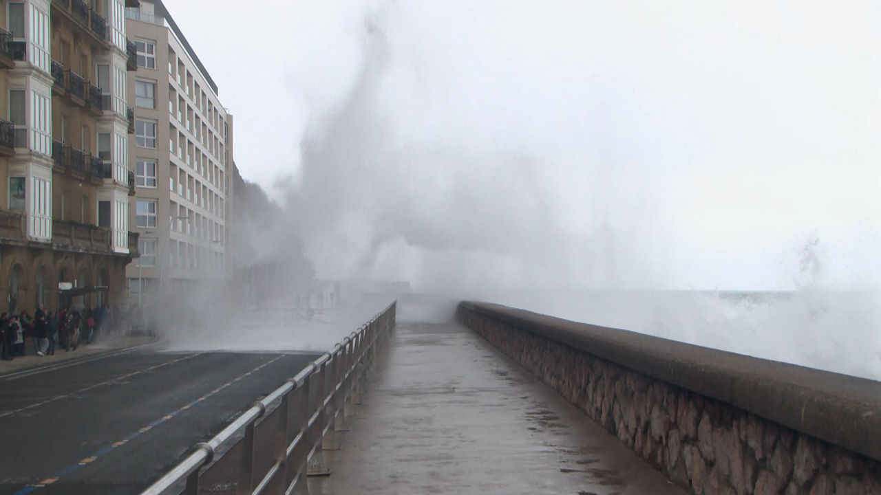 20240224190743_donostia-olatuak_