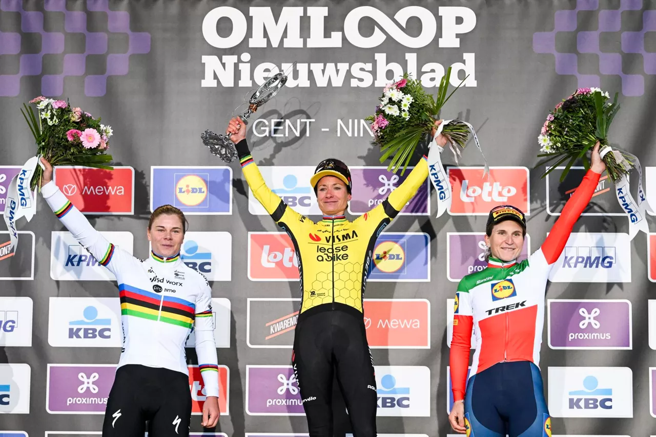 Marianne Vos podiumean. Argazkia: EFE