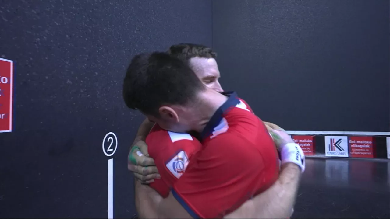 20240226202455_artola-e-imaz-abrazandose_