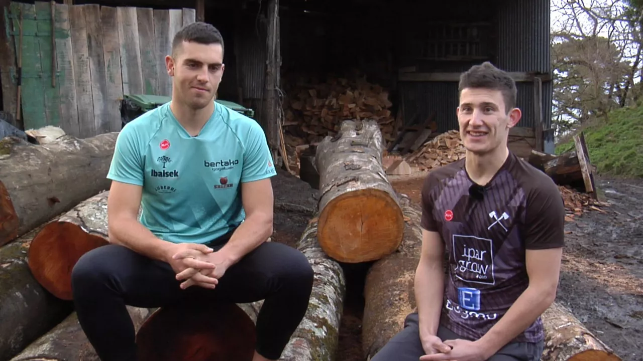 Iker Vicente eta Arkaitz Etxebeste aizkolariak