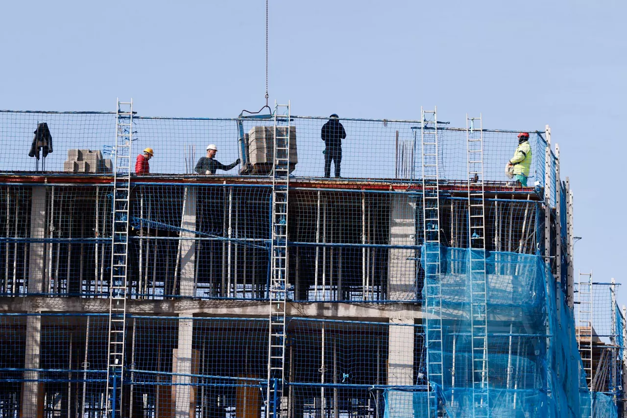 construcción trabajadoers trabajo lana erakuntza langileak efe