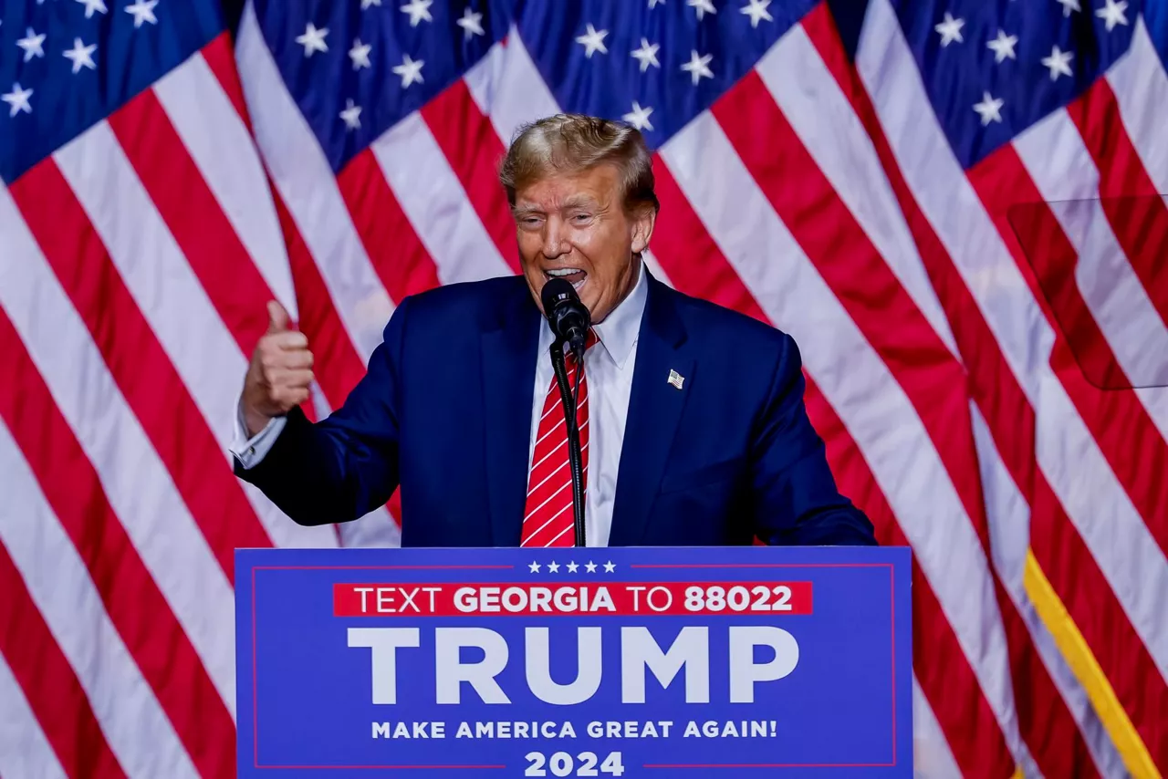DONALD TRUMP