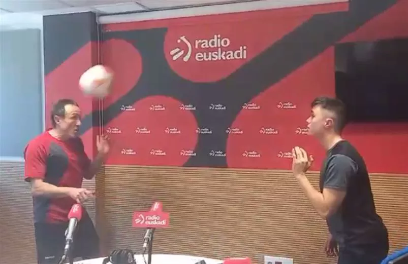 Javier y David Angulo nos han hecho una demostración en directo de su reto para el récord Guiness.