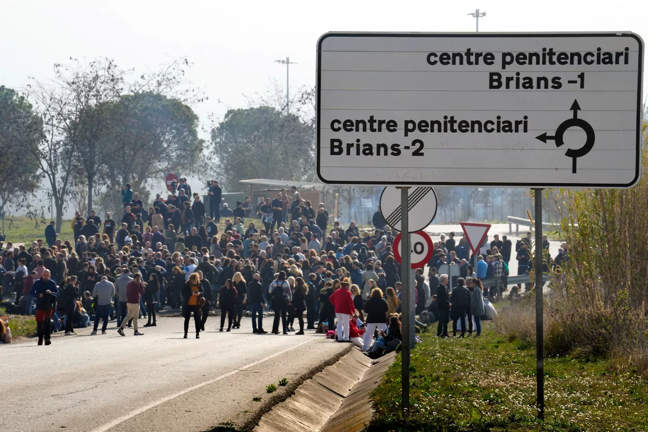 Carceles cataluña funcionarios protesta