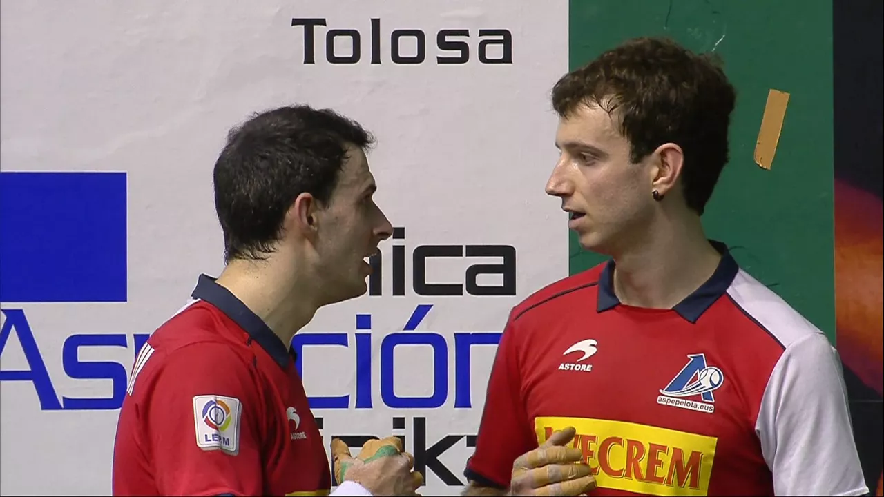 Eskuz Binakako Txapelketa