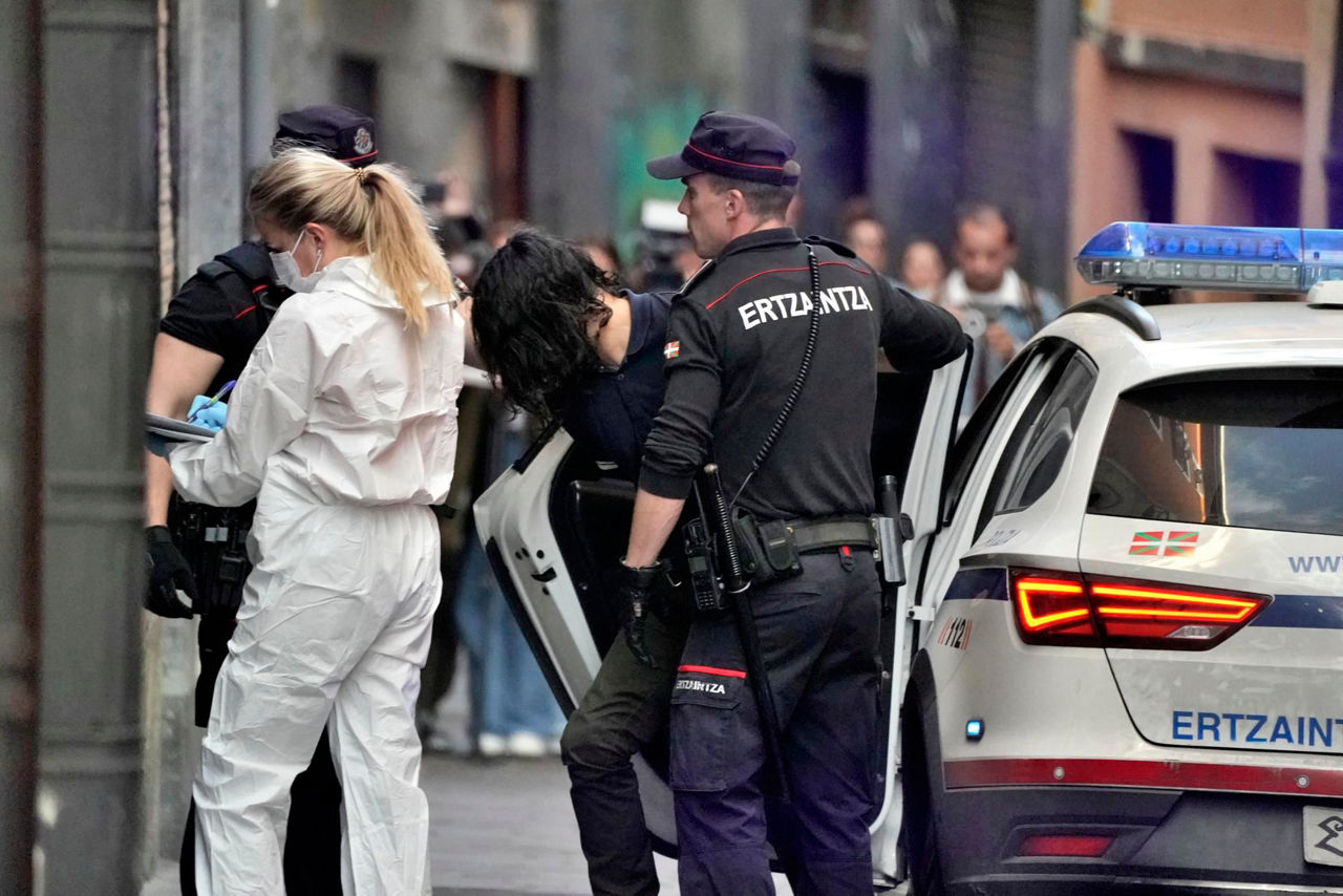 Ertzaintza-Vitoria-Correria-violencia-machista-efe